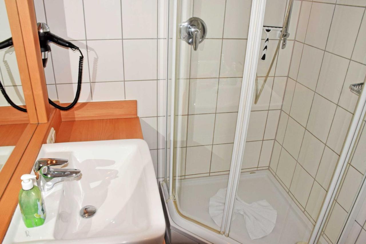 Fewo Mit Balkon Und Strandkorb 03 Sellin  Екстериор снимка